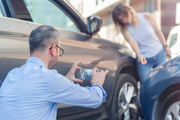 Professional Commercial Auto Insurance technician working in Charleston, WV